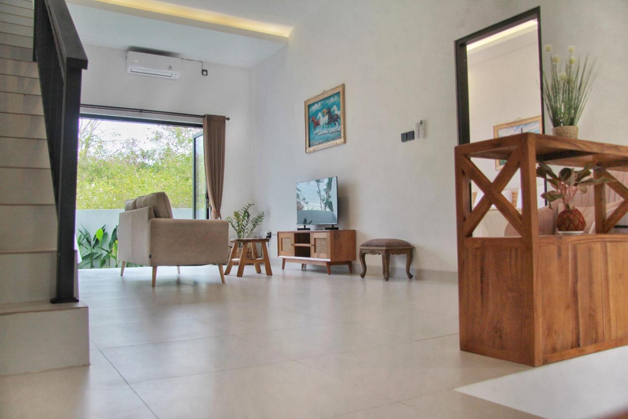 Villa Enjoy Sunset 2br With Private Pool In Jturi Nusa Dua (Bali)